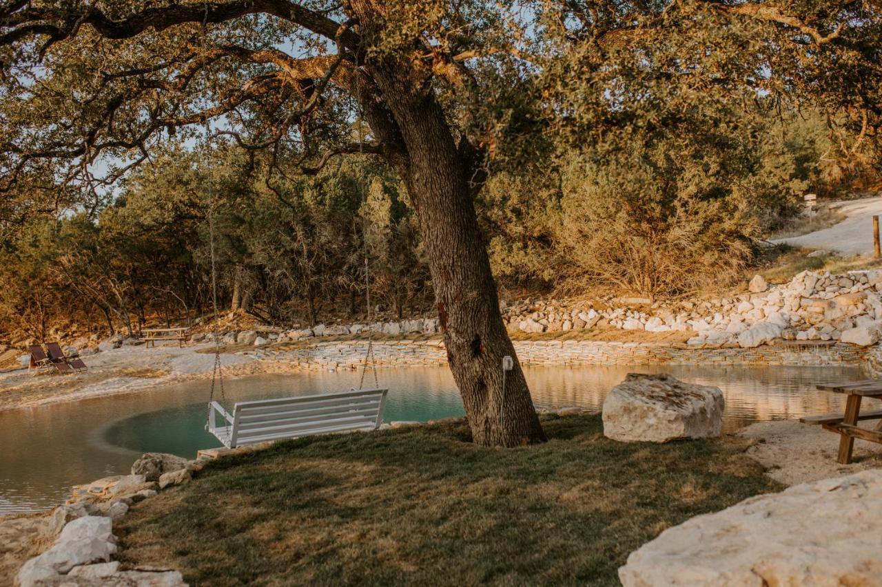 Hummingbird Haus - Hill Country Views On 20 Acres With Firepit Villa Spring Branch Exteriör bild
