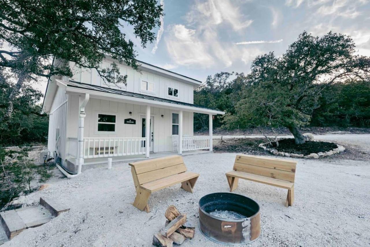 Hummingbird Haus - Hill Country Views On 20 Acres With Firepit Villa Spring Branch Exteriör bild